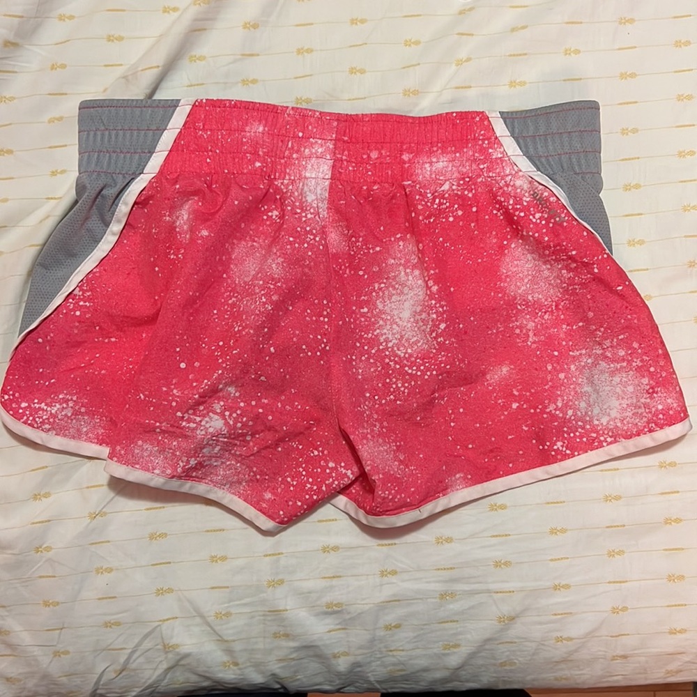 Nike shorts - Picture 2 of 4